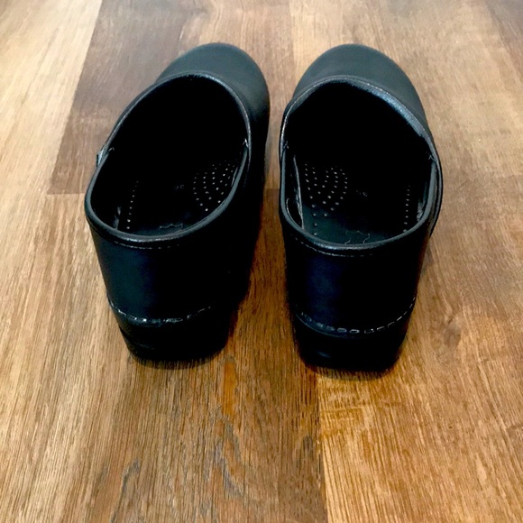 Dansko Professional Matte Black Clogs - Picture 3 of 7